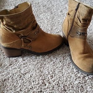 Hush Puppies boots for sale